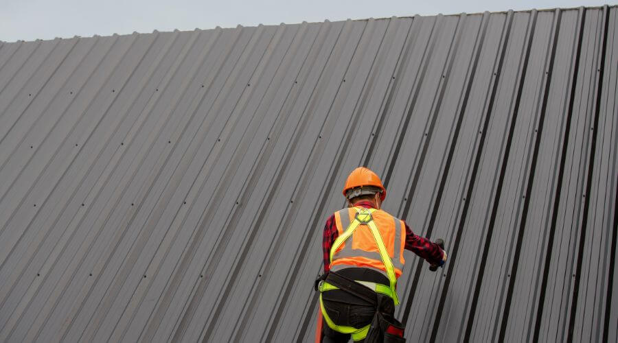 Professional metal roof installation services in Princeville, IL